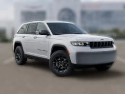 Jeep Grand Cherokee Laredo Altitude 4x4 2026 — side view