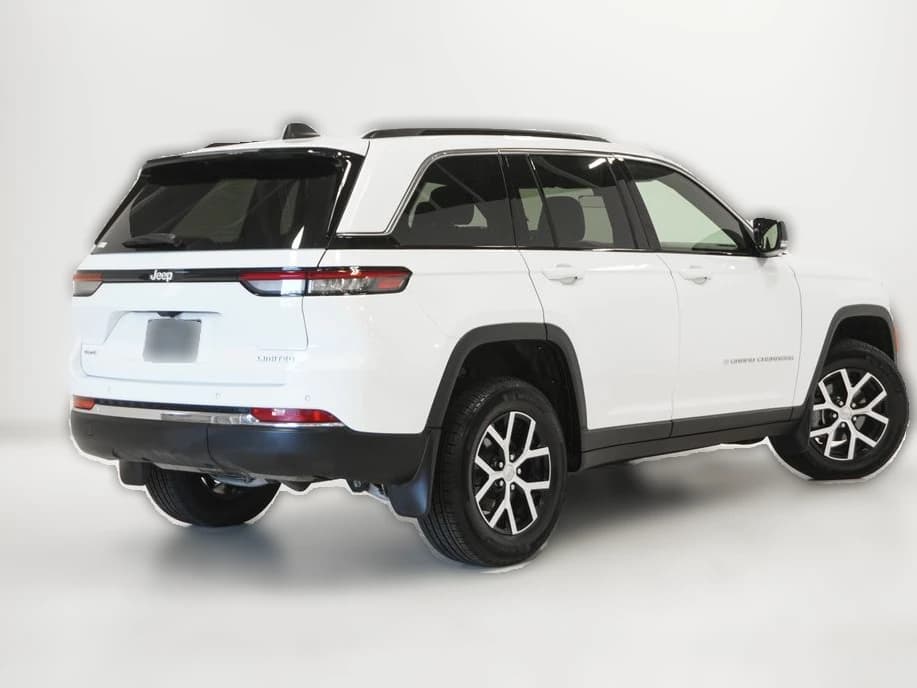 Jeep Grand Cherokee Limited 4x4 2025 — side view