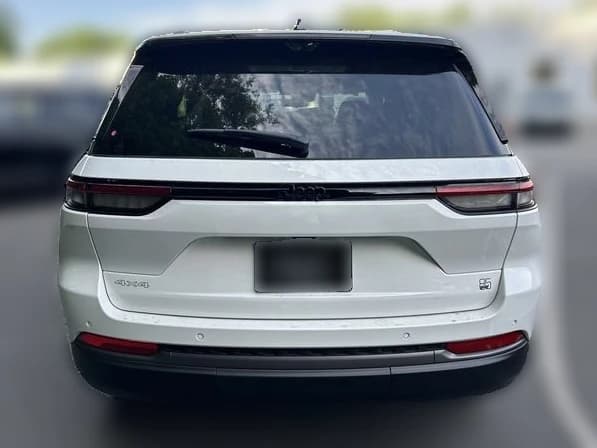 Jeep Grand Cherokee 85th Anniversary Edition 4x4 2026 — side view