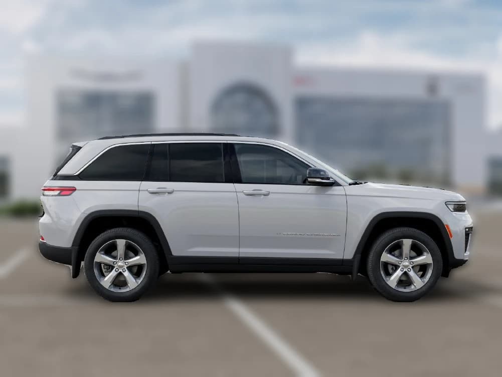 Jeep Grand Cherokee Limited 4x4 2026 — side view