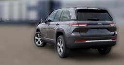 Jeep Grand Cherokee Limited 4x4 2026 — side view