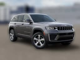 Jeep Grand Cherokee Limited 4x4 2026 — side view