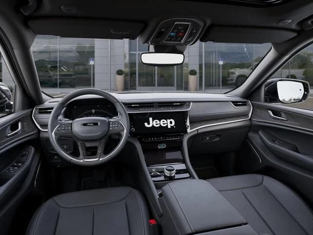 Jeep Grand Cherokee Limited 4x4 2026 — side view