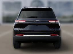 Jeep Grand Cherokee Limited 4x4 2026 — side view