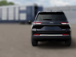 Jeep Grand Cherokee Limited 4x4 2026 — side view
