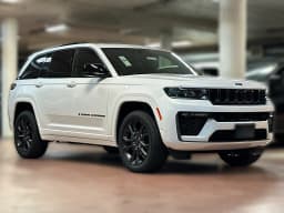 Jeep Grand Cherokee Limited Reserve 4x4 2026 — side view