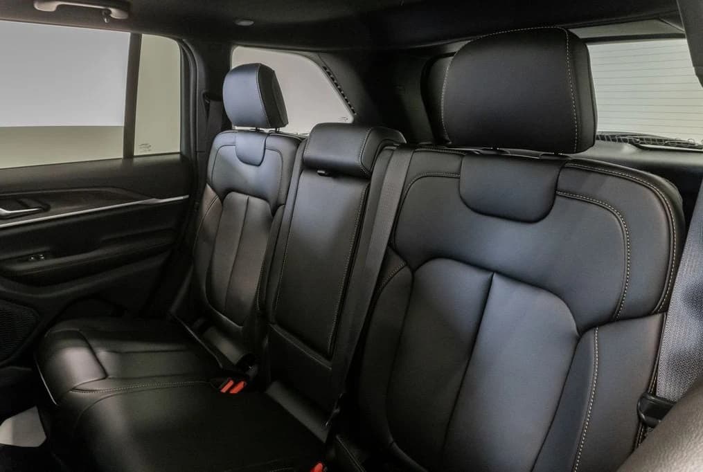 Jeep Grand Cherokee 85th Anniversary Edition 4x4 2026 — side view