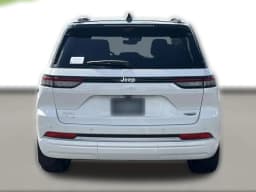 Jeep Grand Cherokee Summit 4x4 2026 — side view