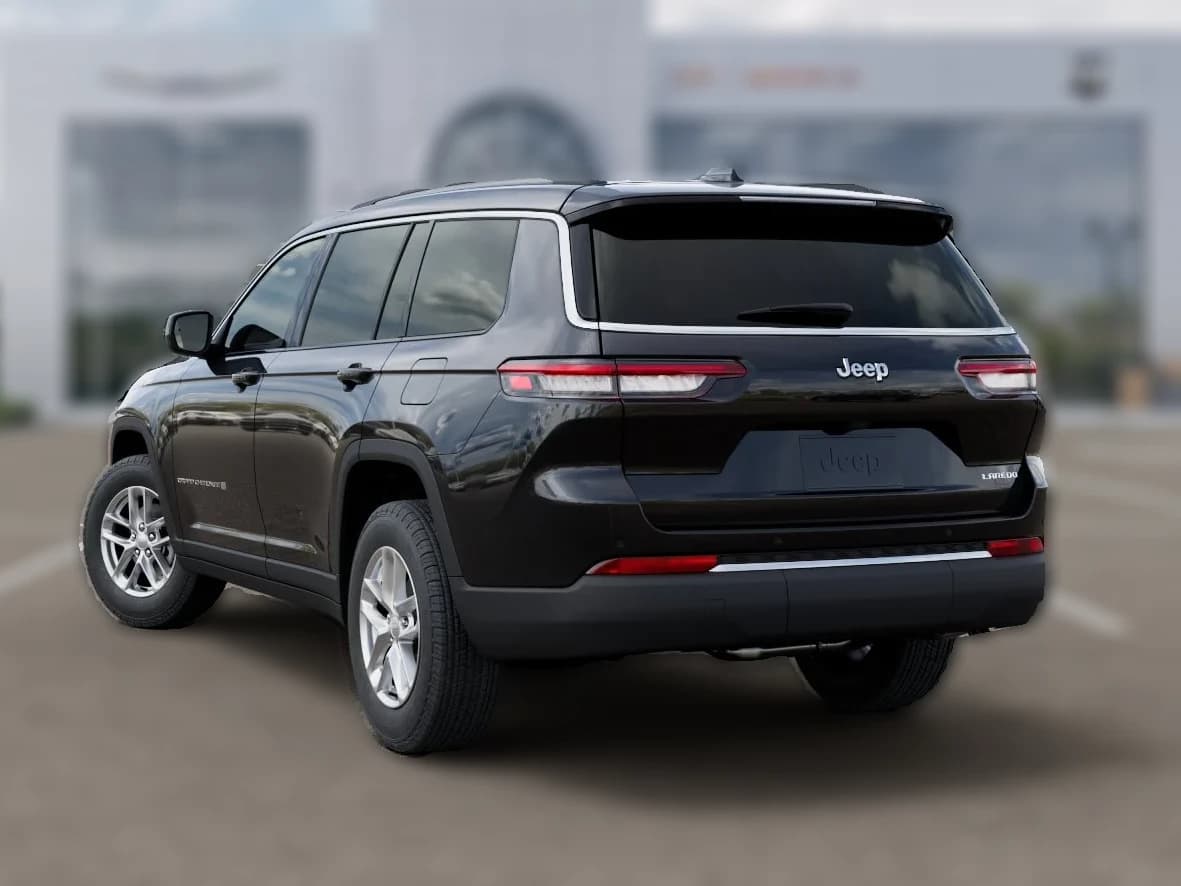 Jeep Grand Cherokee L Laredo 4x2 2026 — side view
