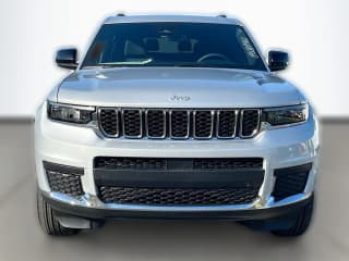 Jeep Grand Cherokee L Laredo 4x2