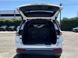 Jeep Grand Cherokee L Laredo 4x2 2026 — side view