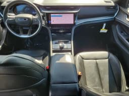 Jeep Grand Cherokee L Limited 4x2 2026 — side view
