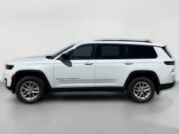 Jeep Grand Cherokee L Laredo X 4x4 2026 — side view