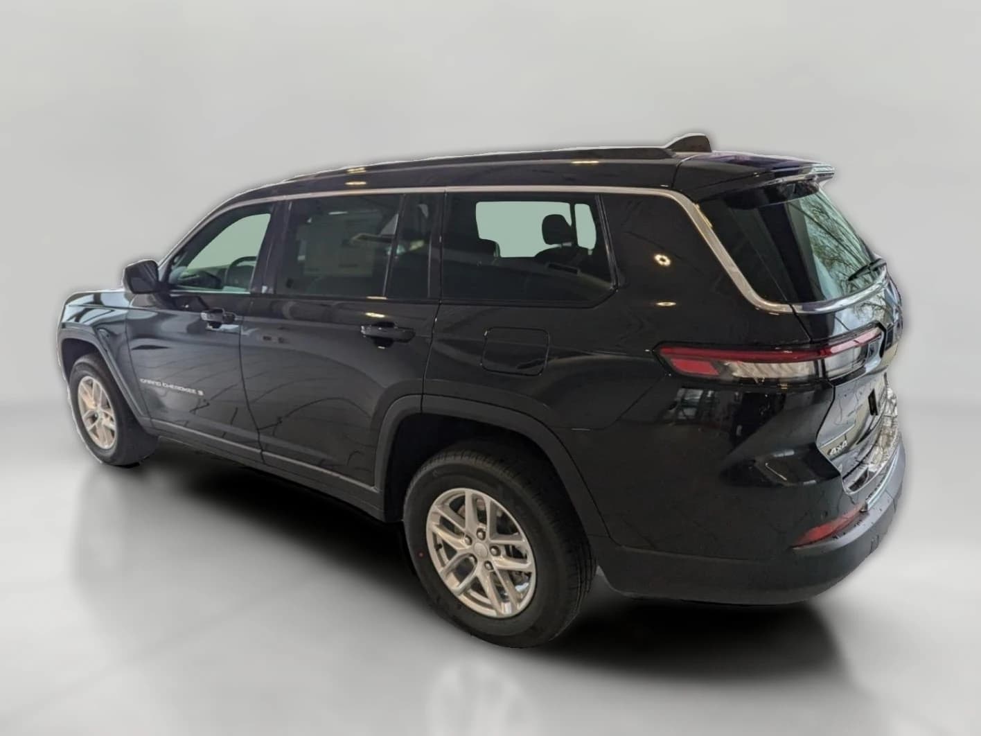 Jeep Grand Cherokee L Laredo 4x4 2026 — side view