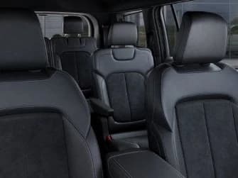Jeep Grand Cherokee L Laredo Altitude 4x4 2027 — side view