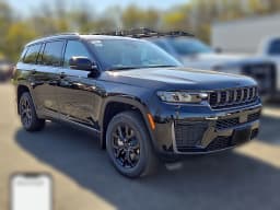 Jeep Grand Cherokee L Laredo Altitude 4x4 2026 — side view