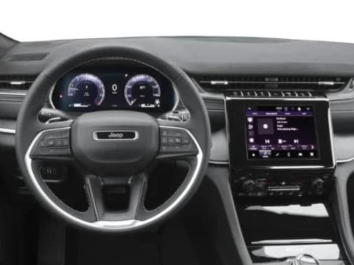 Jeep Grand Cherokee L Laredo Altitude 4x4 2026 — side view