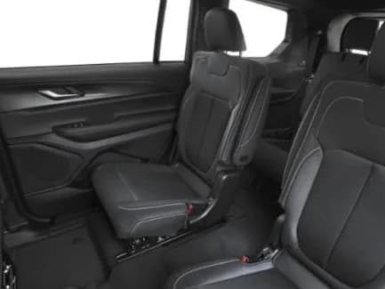 Jeep Grand Cherokee L Laredo Altitude 4x4 2026 — side view