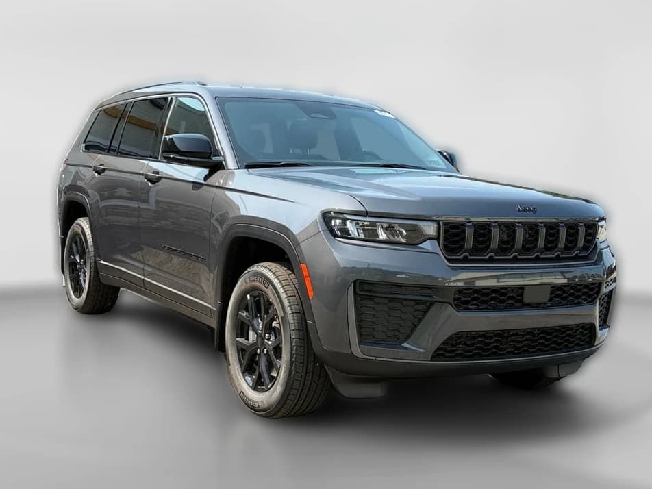 Jeep Grand Cherokee L Laredo Altitude 4x4 2026 — side view
