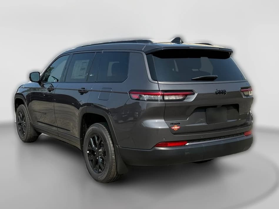 Jeep Grand Cherokee L Laredo Altitude 4x4 2026 — side view