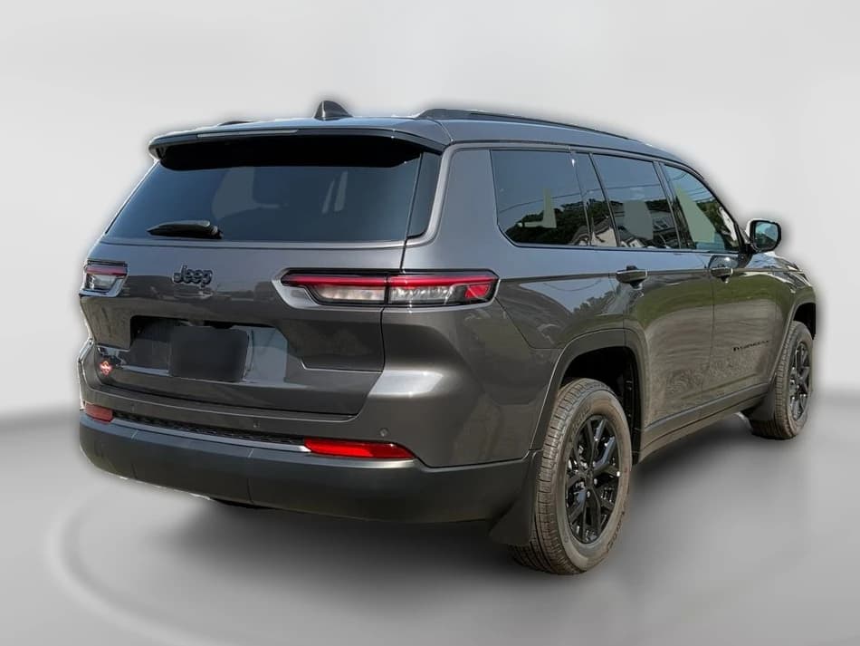 Jeep Grand Cherokee L Laredo Altitude 4x4 2026 — side view