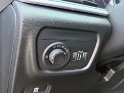 Jeep Grand Cherokee L Laredo Altitude 4x4 2026 — side view