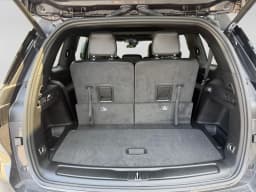 Jeep Grand Cherokee L Laredo Altitude 4x4 2026 — side view