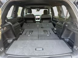 Jeep Grand Cherokee L Laredo Altitude 4x4 2026 — side view