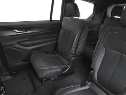 Jeep Grand Cherokee L Laredo Altitude 4x4 2026 — side view