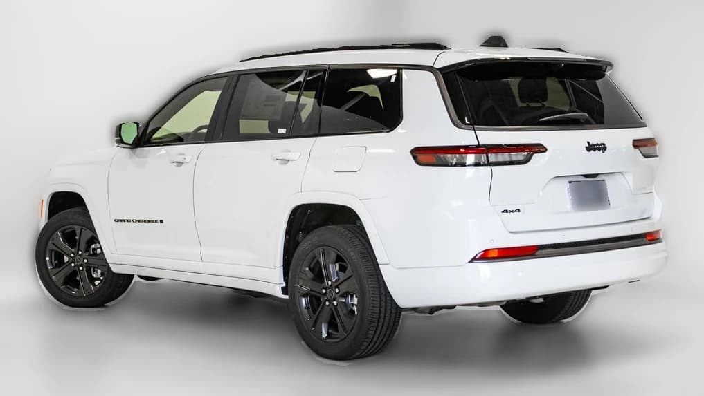 Jeep Grand Cherokee L Limited Reserve 4x4 2027 — side view