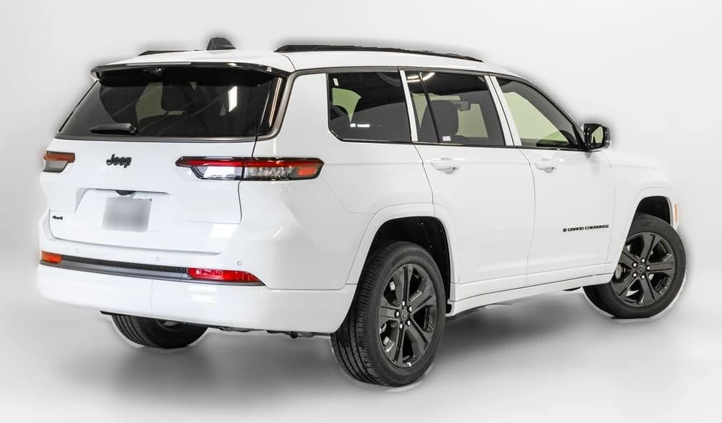 Jeep Grand Cherokee L Limited Reserve 4x4 2027 — side view