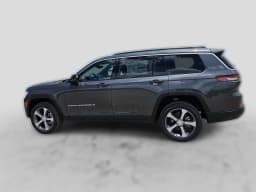 Jeep Grand Cherokee L Limited 4x4 2026 — side view