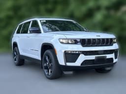 Jeep Grand Cherokee L Limited 4x4 2026 — side view