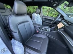 Jeep Grand Cherokee L Limited 4x4 2026 — side view