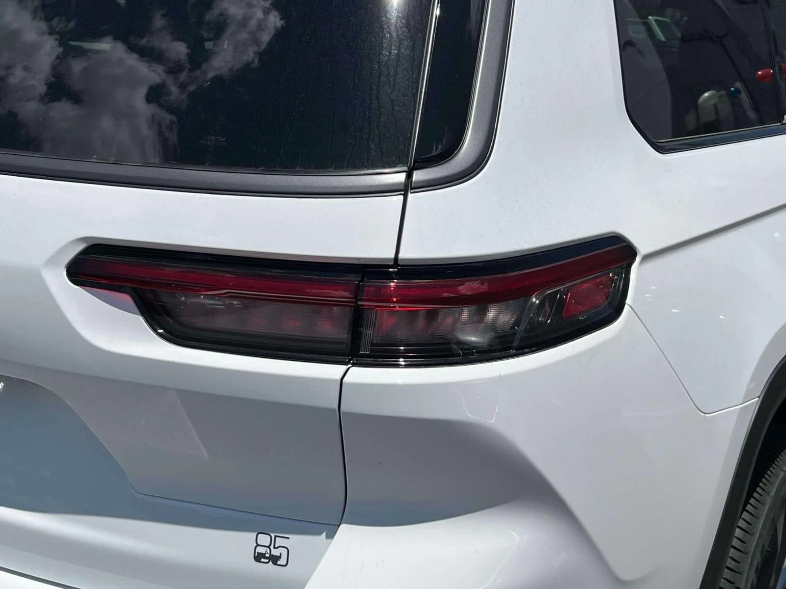 Jeep Grand Cherokee L 85th Anniversary Edition 4x4 2026 — side view