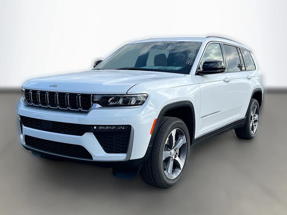 Jeep Grand Cherokee L Limited 4x4 2026 — side view