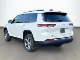 Jeep Grand Cherokee L Limited 4x4 2026 — side view