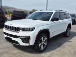 Jeep Grand Cherokee L Limited 4x4 2026 — side view