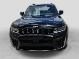 Jeep Grand Cherokee L Limited 4x4 2026 — side view