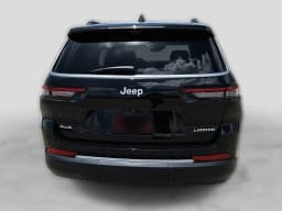 Jeep Grand Cherokee L Limited 4x4 2026 — side view