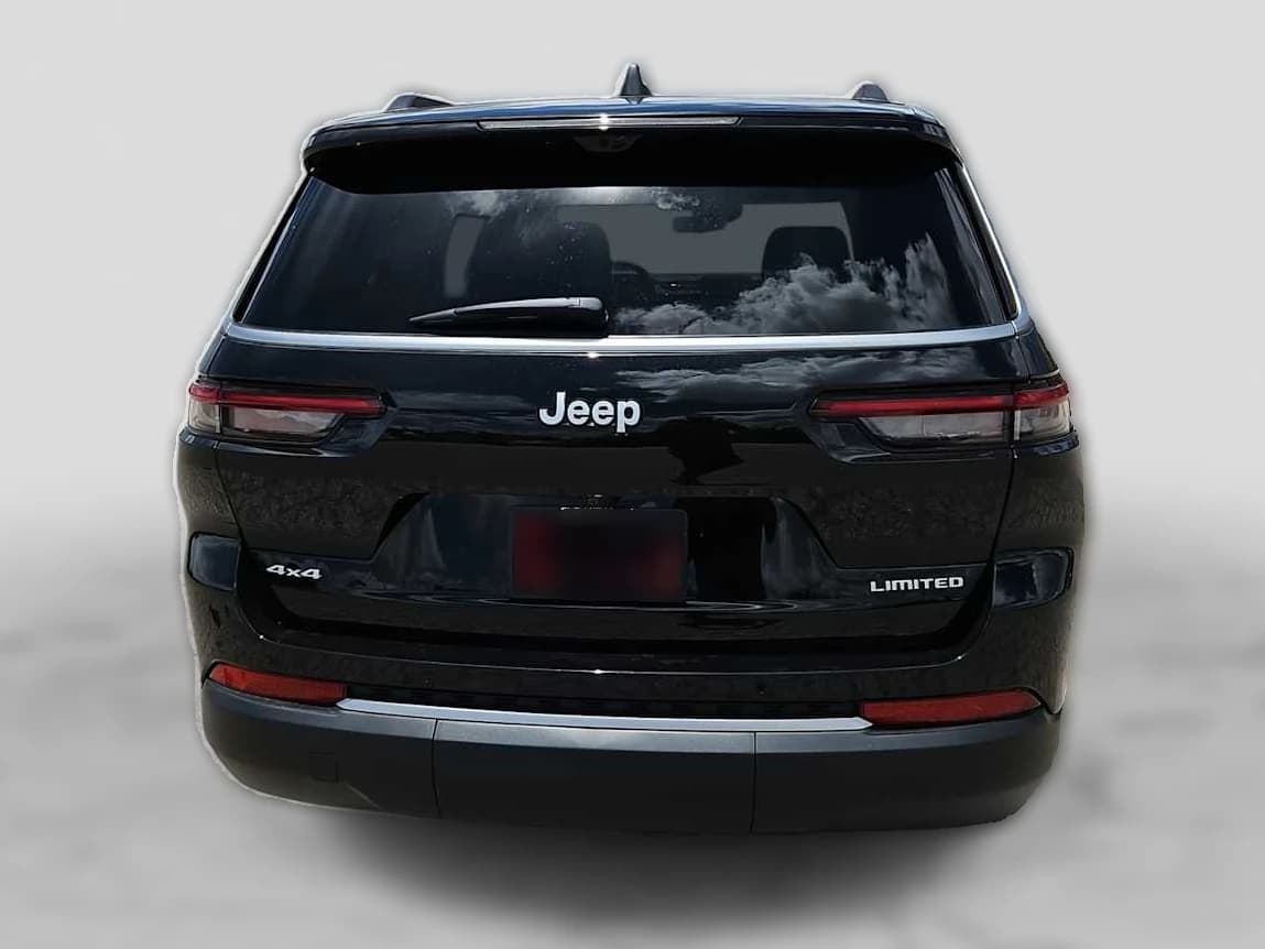 Jeep Grand Cherokee L Limited 4x4 2026 — side view