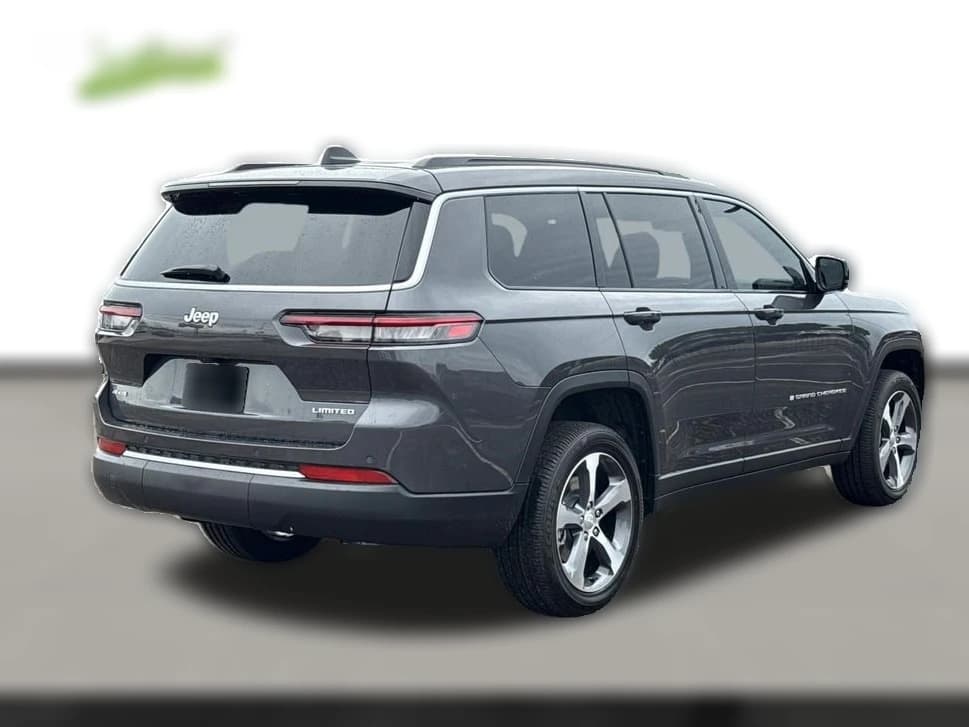 Jeep Grand Cherokee L Limited 4x4 2026 — side view