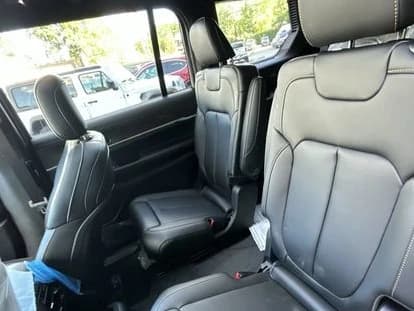 Jeep Grand Cherokee L 85th Anniversary Edition 4x4 2026 — side view