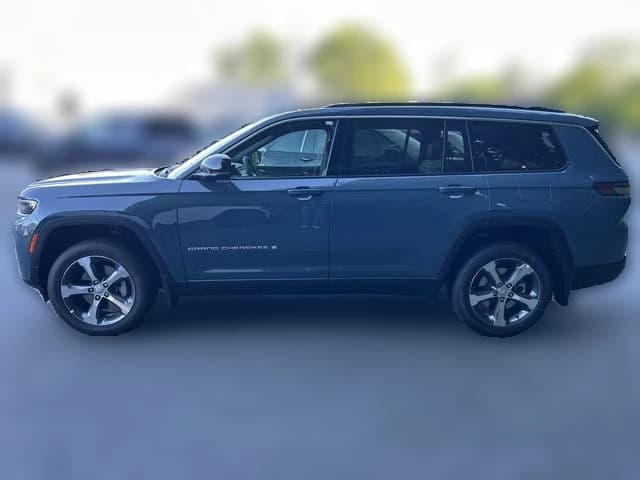 Jeep Grand Cherokee L Limited 4x4 2026 — side view