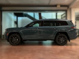 Jeep Grand Cherokee L Limited Reserve 4x4 2026 — side view
