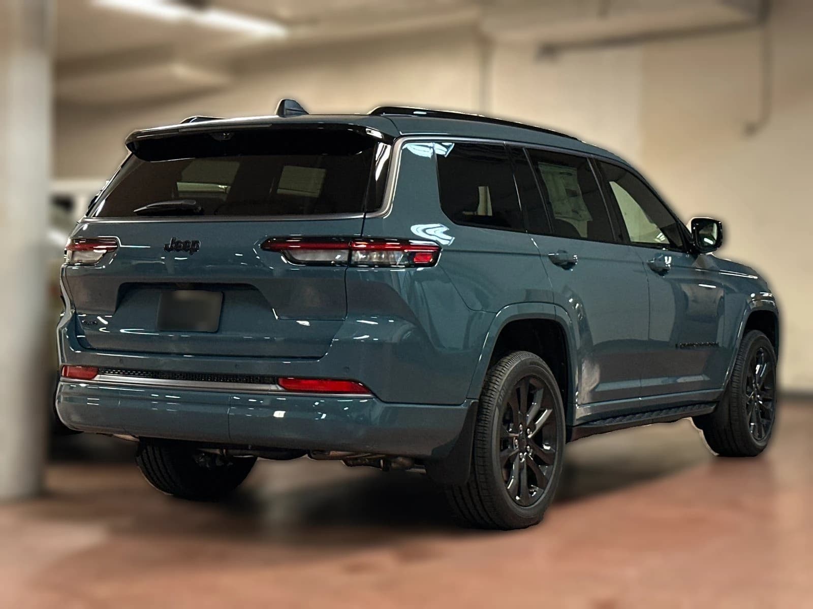Jeep Grand Cherokee L Limited Reserve 4x4 2026 — side view