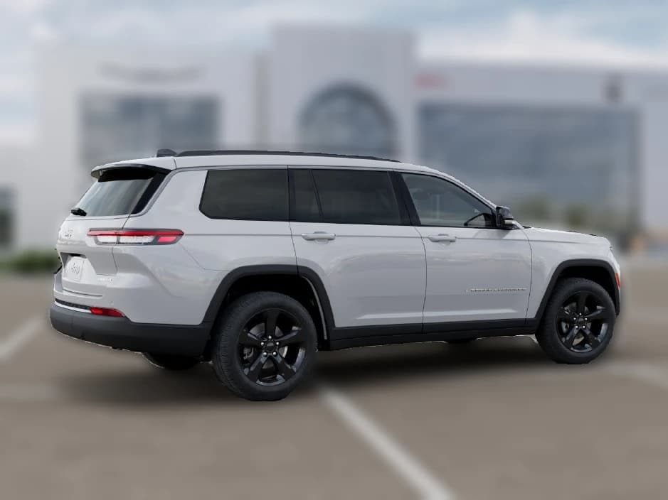 Jeep Grand Cherokee L Limited 4x4 2026 — side view