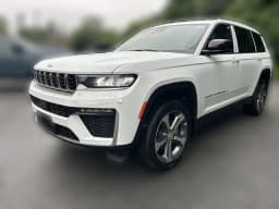Jeep Grand Cherokee L Limited 4x4 2026 — side view