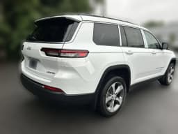Jeep Grand Cherokee L Limited 4x4 2026 — side view