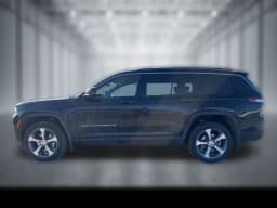 Jeep Grand Cherokee L Limited 4x4 2026 — side view